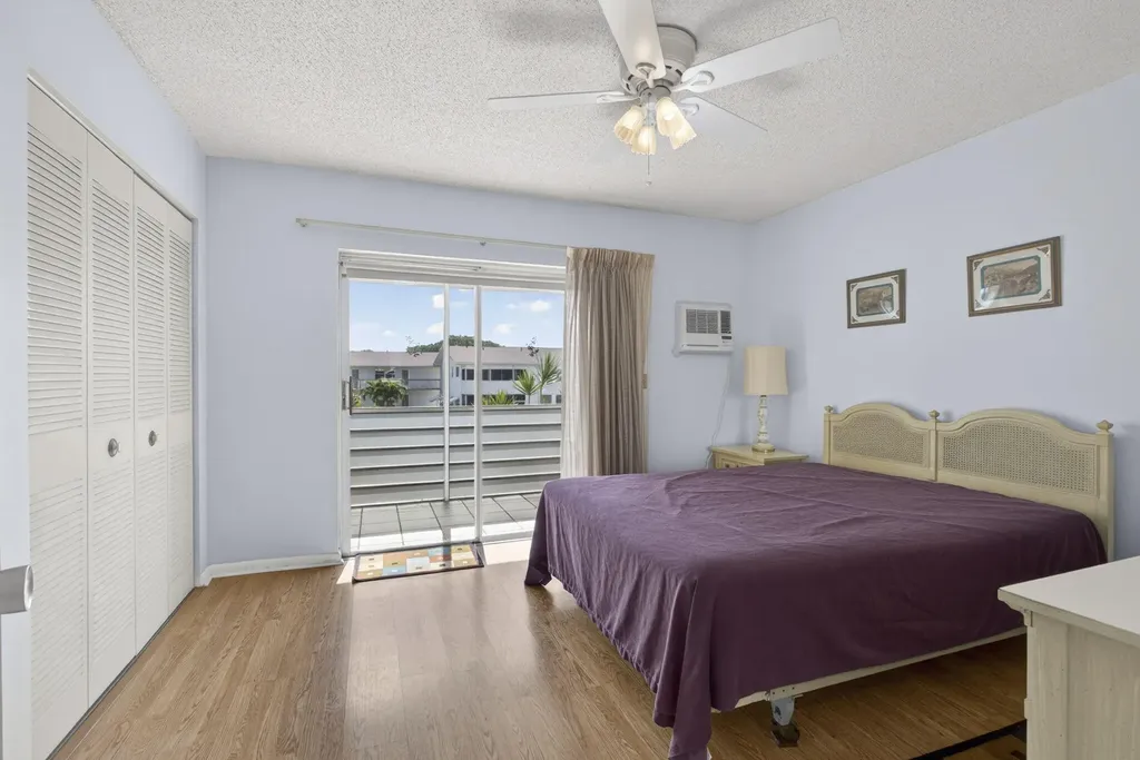 225 Bedford I West Palm Beach FL 33417