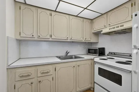 225 Bedford I West Palm Beach FL 33417