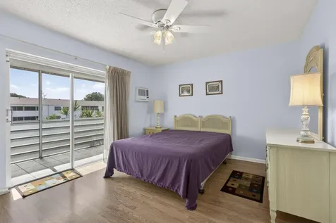 225 Bedford I West Palm Beach FL 33417