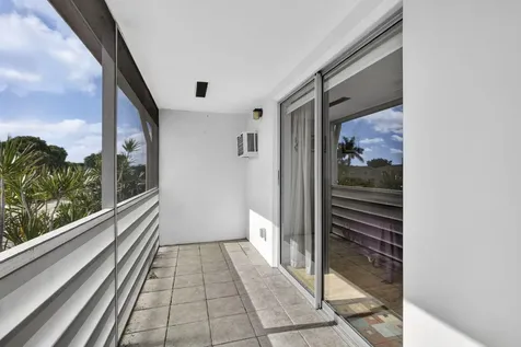 225 Bedford I West Palm Beach FL 33417