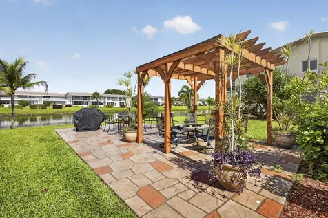 225 Bedford I West Palm Beach FL 33417