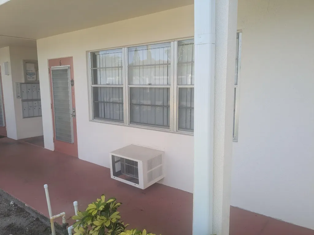 6 Ventnor A Drive Deerfield Beach FL 33442