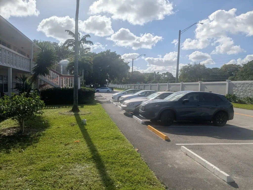 6 Ventnor A Drive Deerfield Beach FL 33442