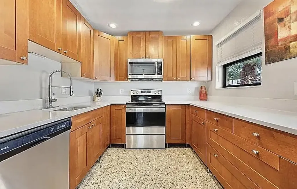 250 NE 13th Street Delray Beach FL 33444