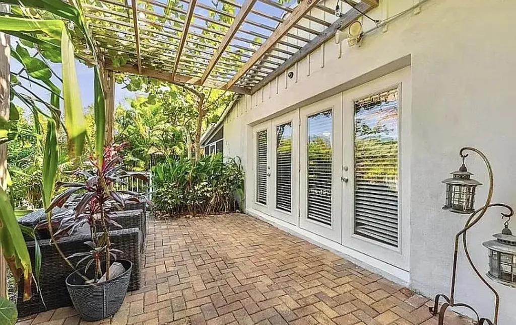 250 NE 13th Street Delray Beach FL 33444