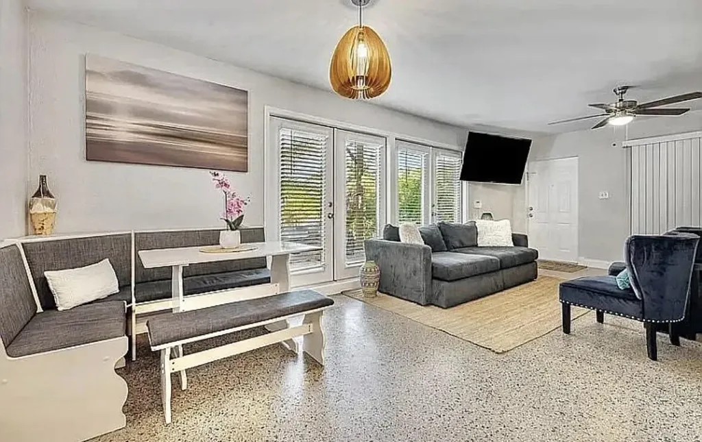 250 NE 13th Street Delray Beach FL 33444