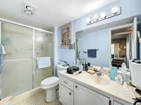 2114 Oakridge V Deerfield Beach FL 33442