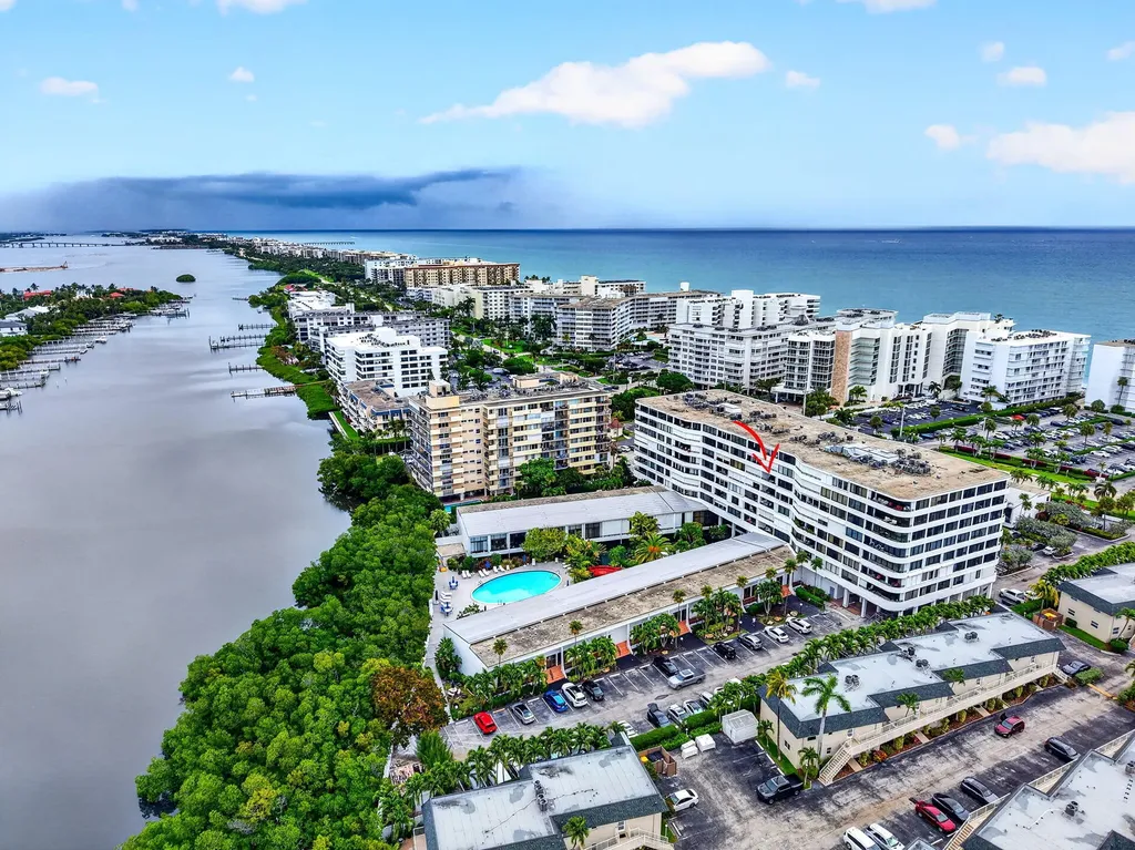 3589 S Ocean Boulevard South Palm Beach FL 33480