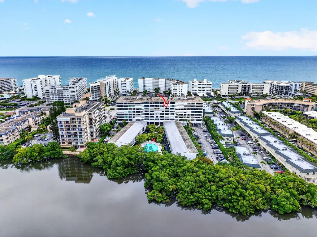 3589 S Ocean Boulevard South Palm Beach FL 33480