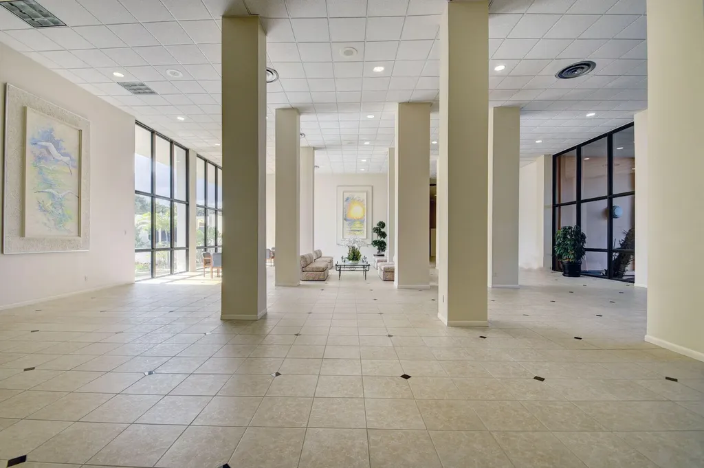 3589 S Ocean Boulevard South Palm Beach FL 33480