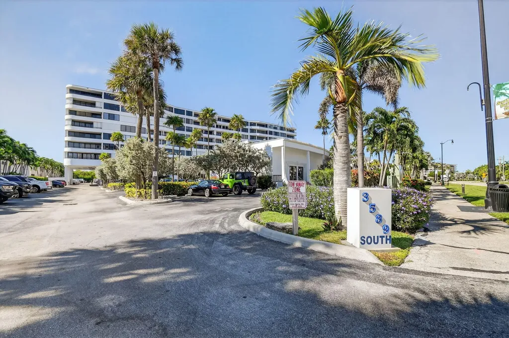 3589 S Ocean Boulevard South Palm Beach FL 33480
