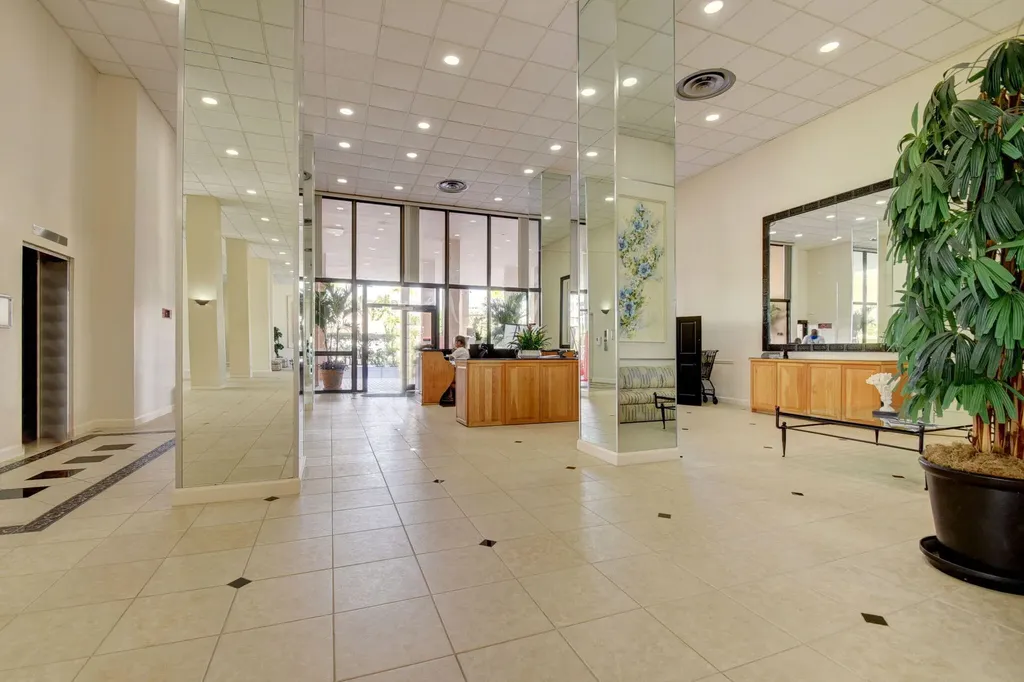 3589 S Ocean Boulevard South Palm Beach FL 33480