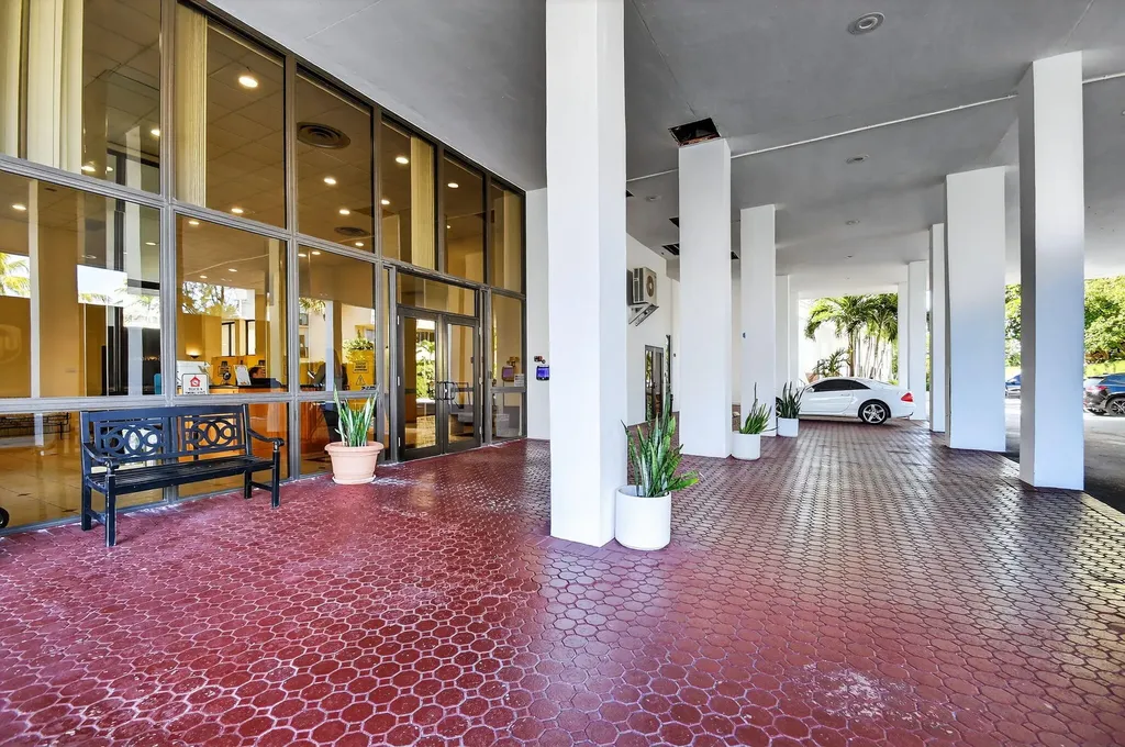 3589 S Ocean Boulevard South Palm Beach FL 33480