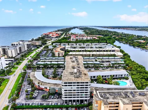 3589 S Ocean Boulevard South Palm Beach FL 33480