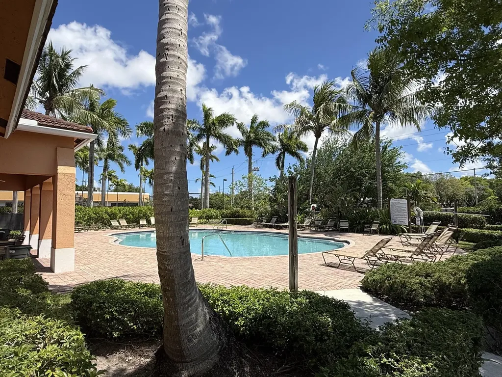 3561 Forest Hill Boulevard Palm Springs FL 33406
