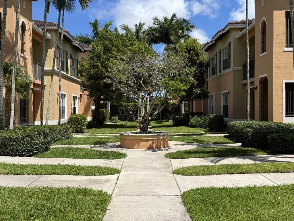 3561 Forest Hill Boulevard Palm Springs FL 33406