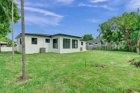 2301 Alcazar Drive Miramar FL 33023