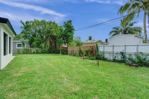 2301 Alcazar Drive Miramar FL 33023