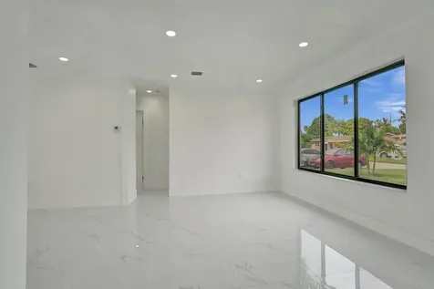 2301 Alcazar Drive Miramar FL 33023