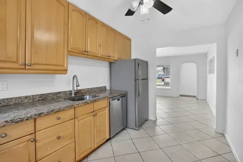 121 NW 52nd Street Oakland Park FL 33309