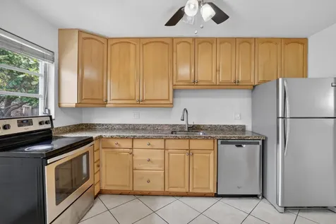 121 NW 52nd Street Oakland Park FL 33309
