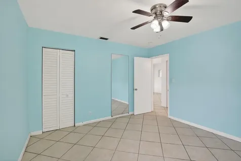 121 NW 52nd Street Oakland Park FL 33309
