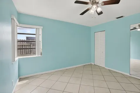 121 NW 52nd Street Oakland Park FL 33309