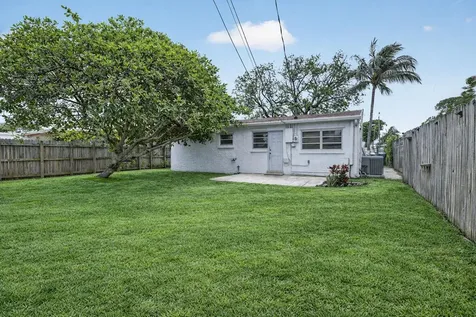 121 NW 52nd Street Oakland Park FL 33309