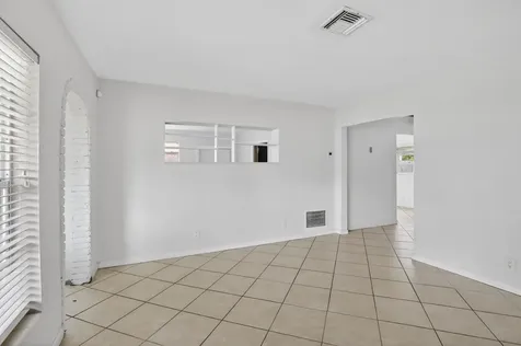 121 NW 52nd Street Oakland Park FL 33309