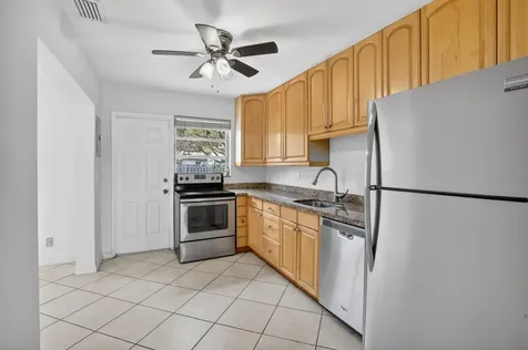121 NW 52nd Street Oakland Park FL 33309