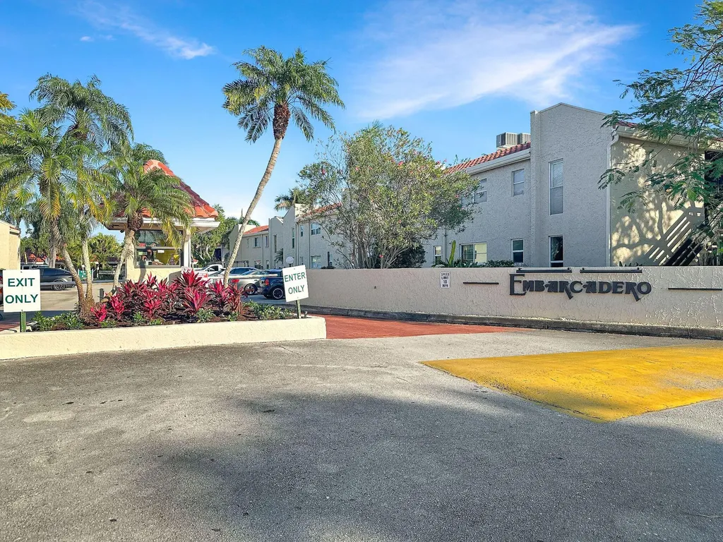 5232 NE 6th Avenue Fort Lauderdale FL 33334
