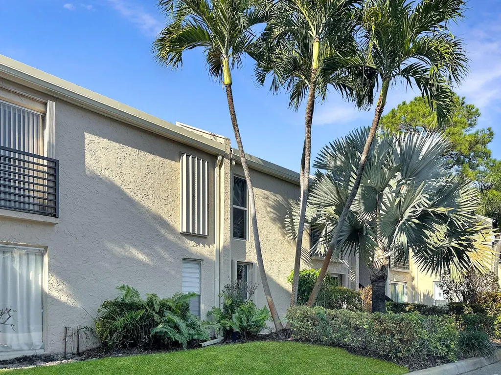 5232 NE 6th Avenue Fort Lauderdale FL 33334