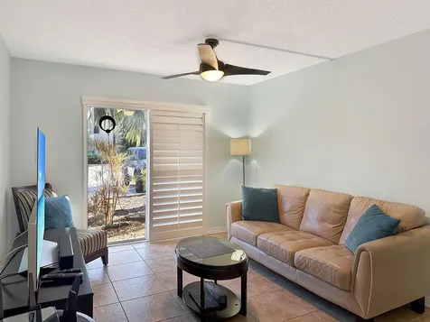 5232 NE 6th Avenue Fort Lauderdale FL 33334