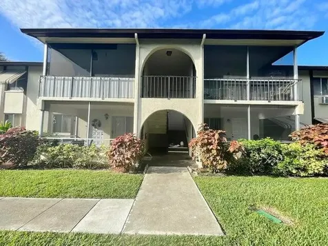 5839 La Pinata Boulevard Greenacres FL 33463