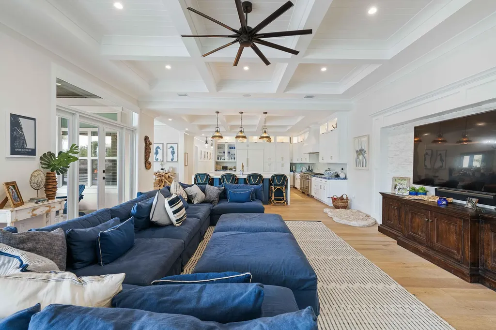 261 Old Jupiter Beach Road Jupiter FL 33477