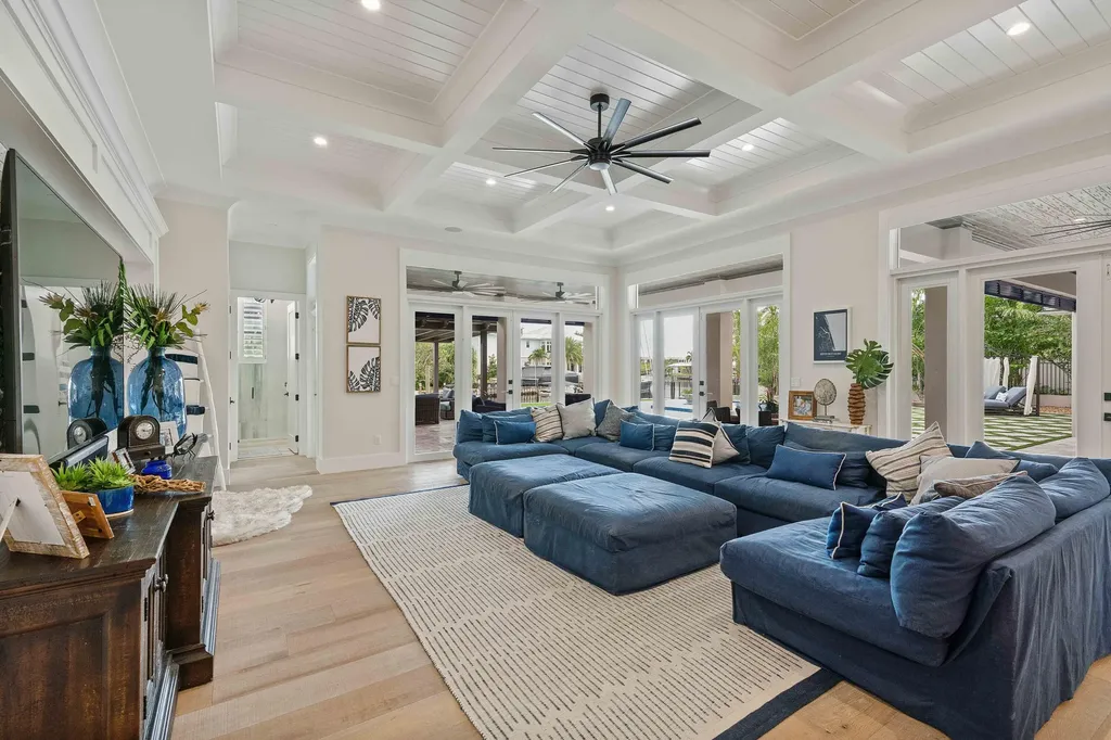 261 Old Jupiter Beach Road Jupiter FL 33477