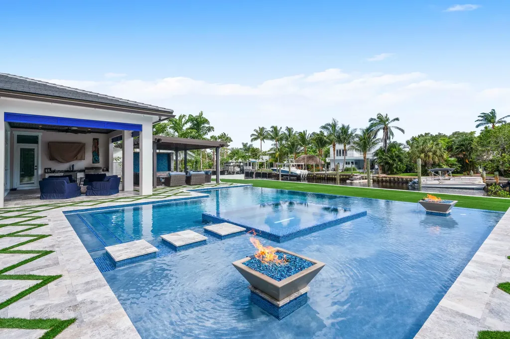 261 Old Jupiter Beach Road Jupiter FL 33477
