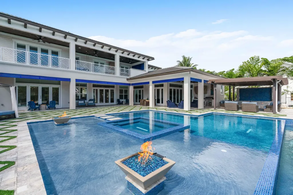 261 Old Jupiter Beach Road Jupiter FL 33477