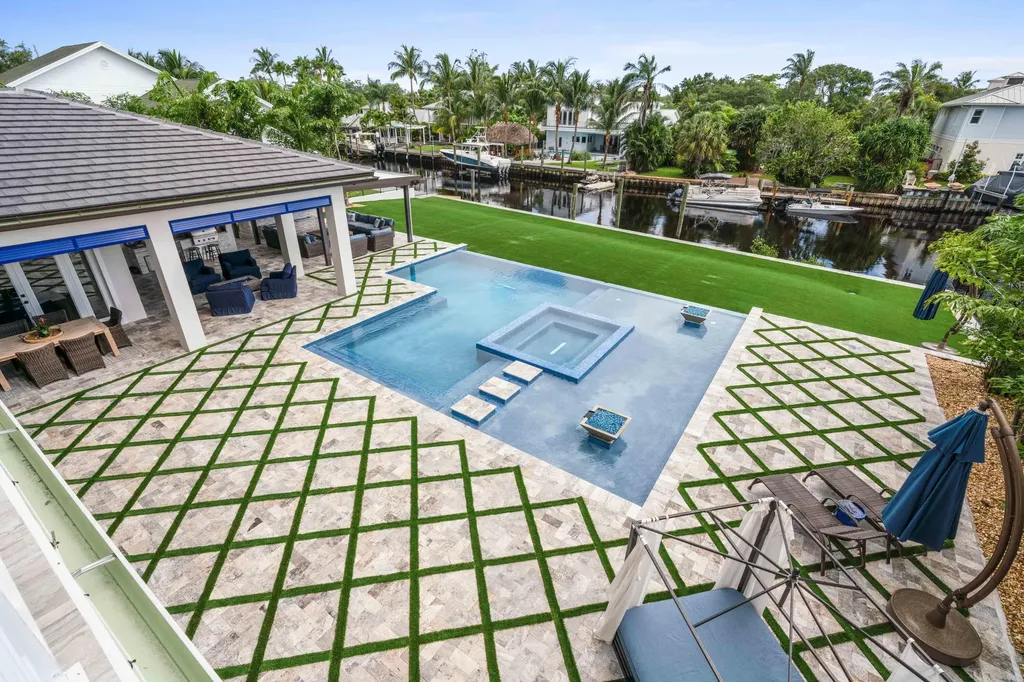 261 Old Jupiter Beach Road Jupiter FL 33477
