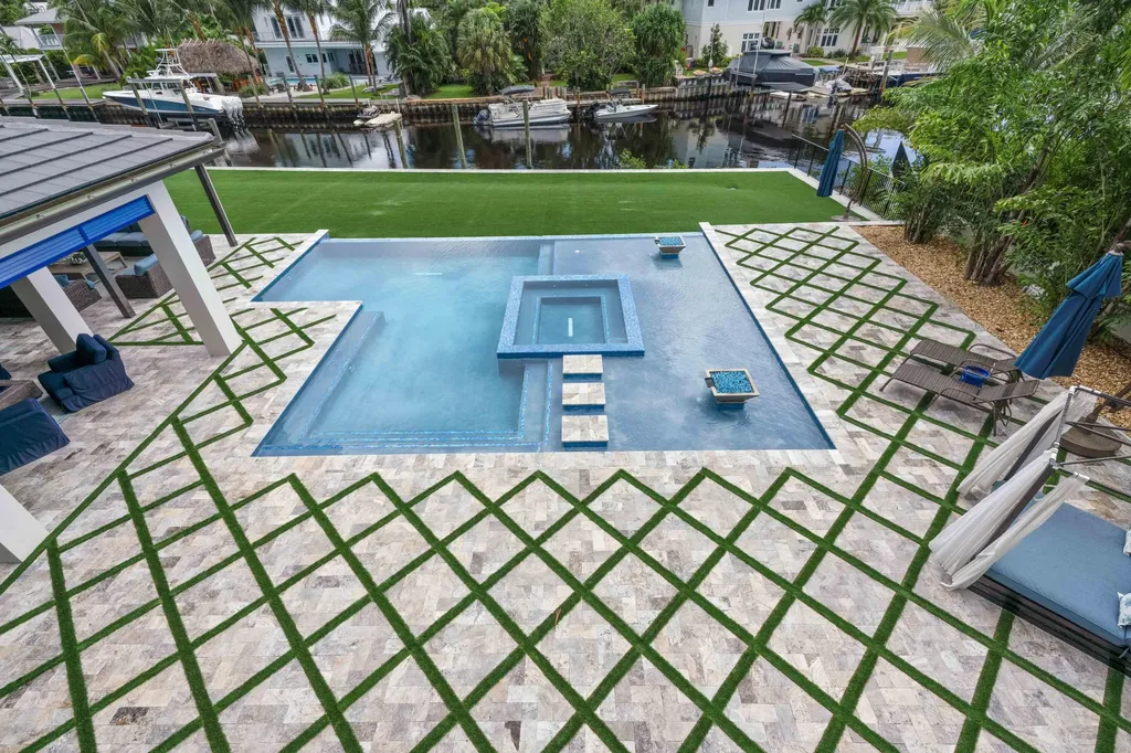 261 Old Jupiter Beach Road Jupiter FL 33477