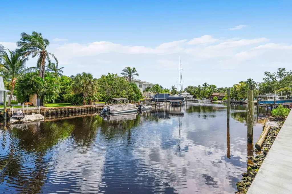 261 Old Jupiter Beach Road Jupiter FL 33477