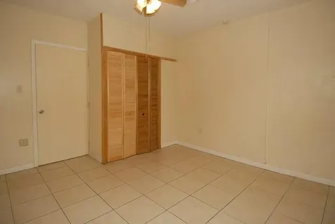 971 SW 83rd Avenue North Lauderdale FL 33068