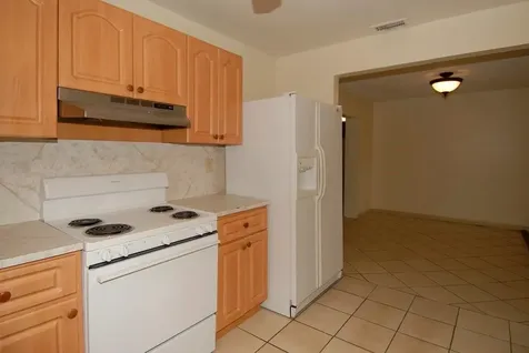 971 SW 83rd Avenue North Lauderdale FL 33068