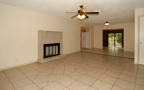 971 SW 83rd Avenue North Lauderdale FL 33068