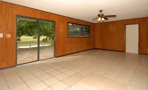 971 SW 83rd Avenue North Lauderdale FL 33068