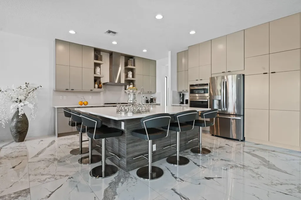 8599 Tower Bridge Court Boca Raton FL 33496