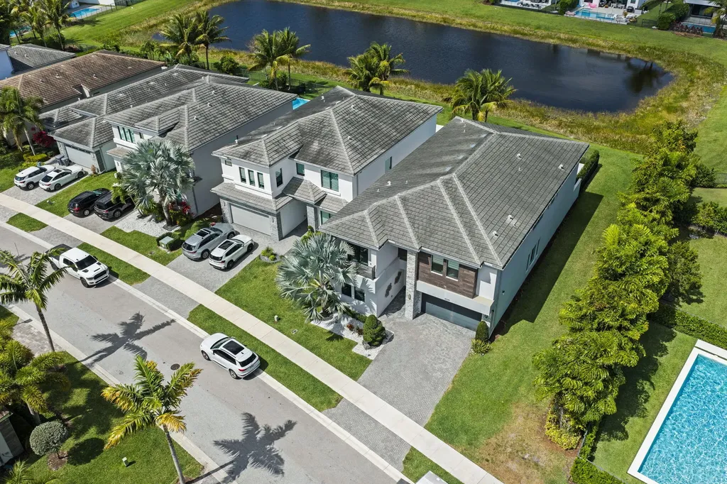 8599 Tower Bridge Court Boca Raton FL 33496