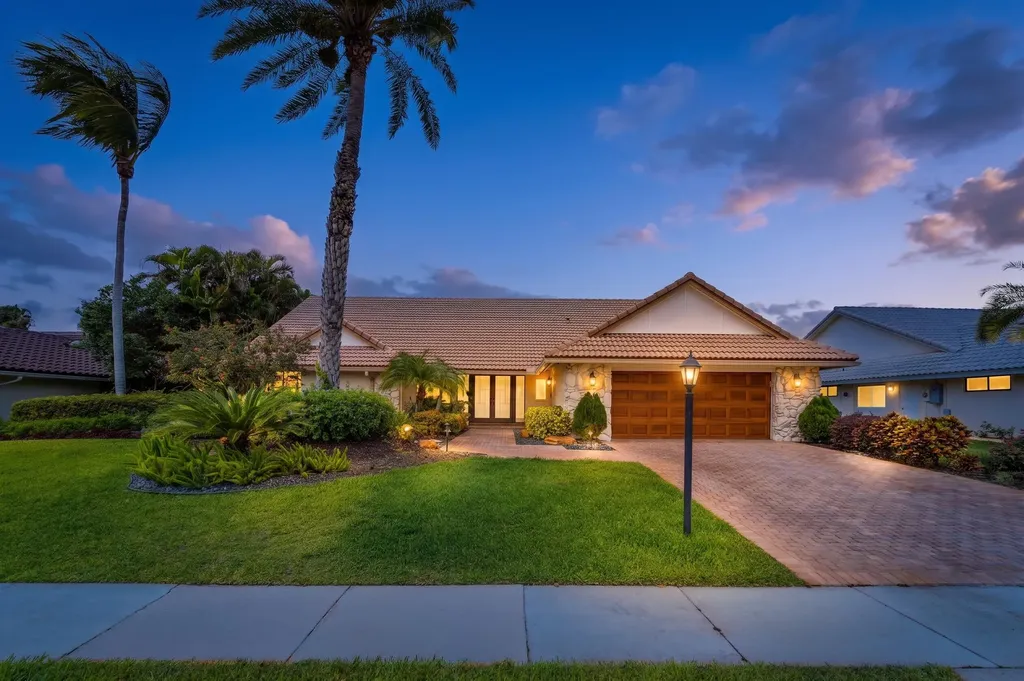 4382 White Cedar Lane Delray Beach FL 33445