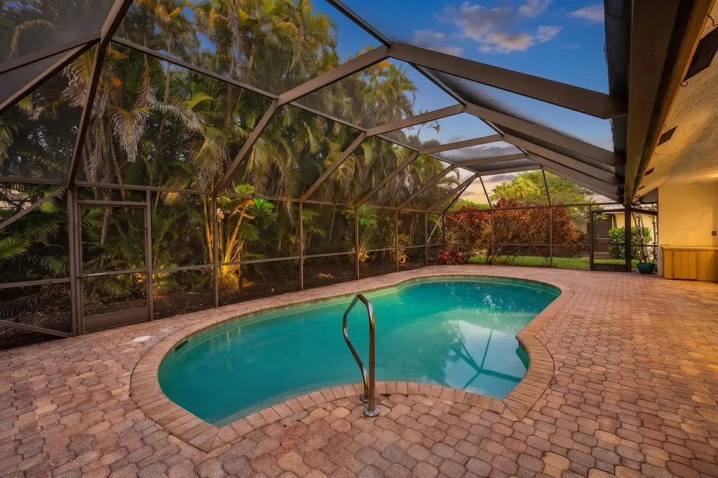 4382 White Cedar Lane Delray Beach FL 33445