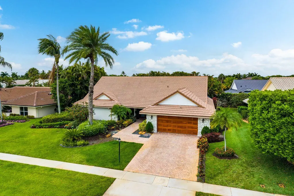 4382 White Cedar Lane Delray Beach FL 33445